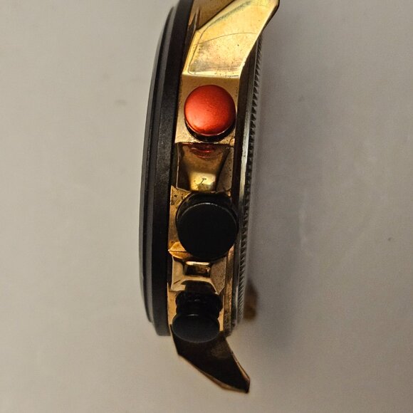 CURREN Chronograph Men’s Watch – Black & Gold Sport Style - Picture 9 of 16